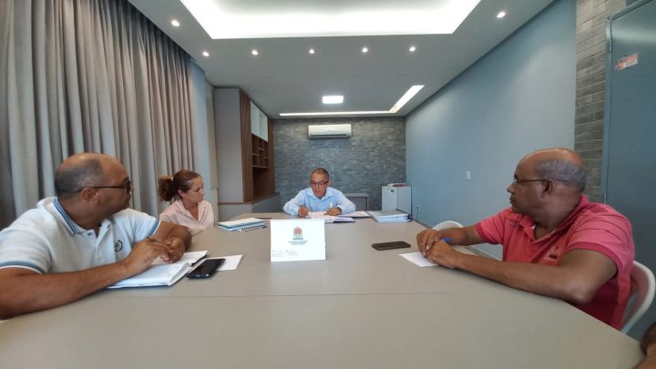 Preparativos para almoço com militares mobiliza diretoria