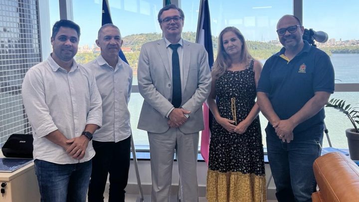 ASSES realiza encontro com Delegado da Alfandega